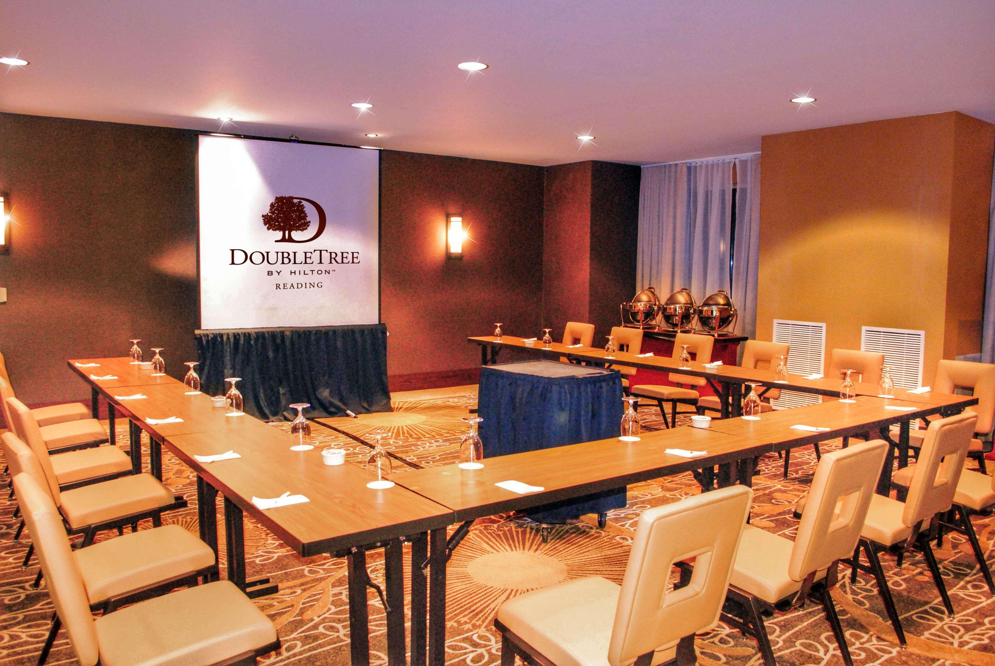 Doubletree By Hilton Hotel רידינג מראה חיצוני תמונה